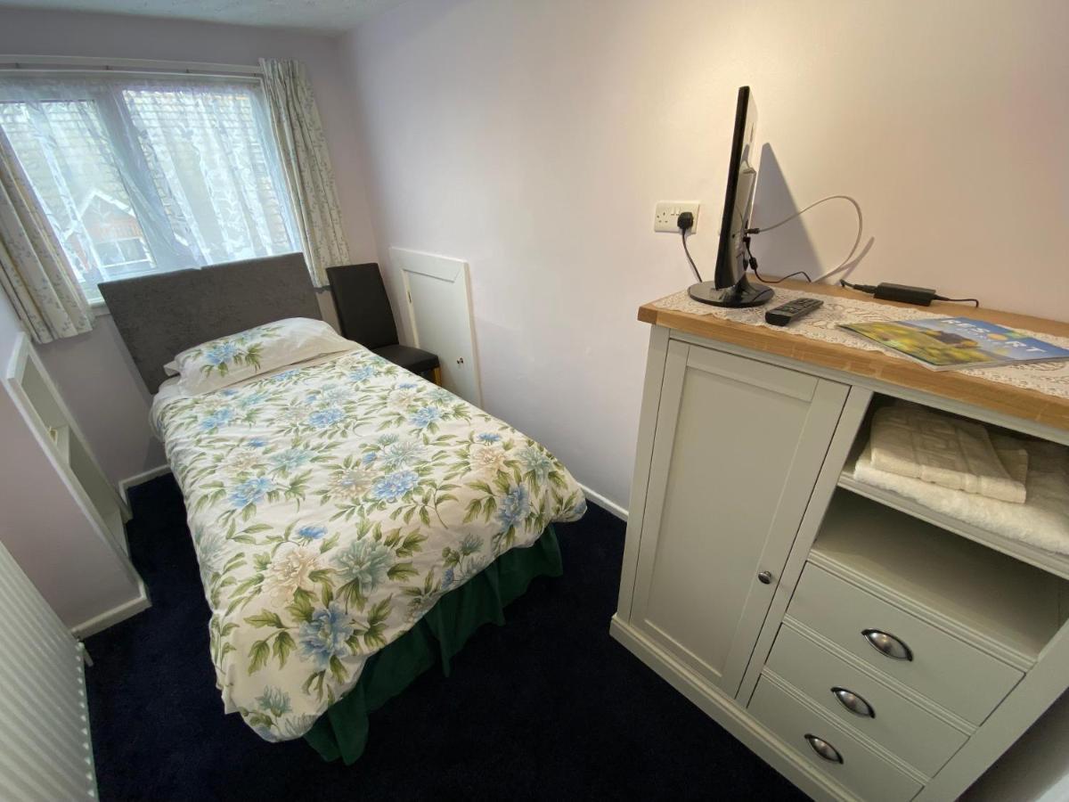Minton Lodge Hotel - Seniors Only Bournemouth Luaran gambar